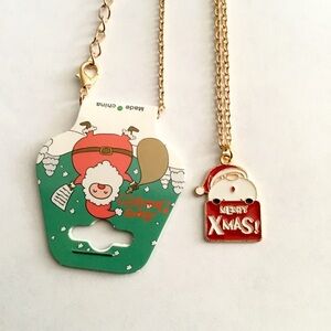 New Gold Tone Christmas Santa Clause Charm Necklace